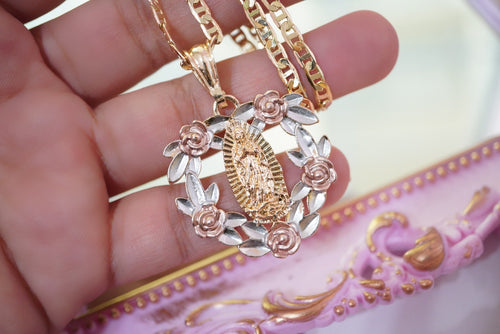 Glory to Virgin Mary Pendant (Rose Gold)