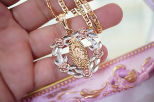 Glory to Virgin Mary Pendant (Rose Gold)